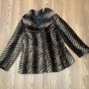 ALFANI Faux Fur 90’s Mink Look Style Women Size M Coat Brown Hidden Snaps Lined